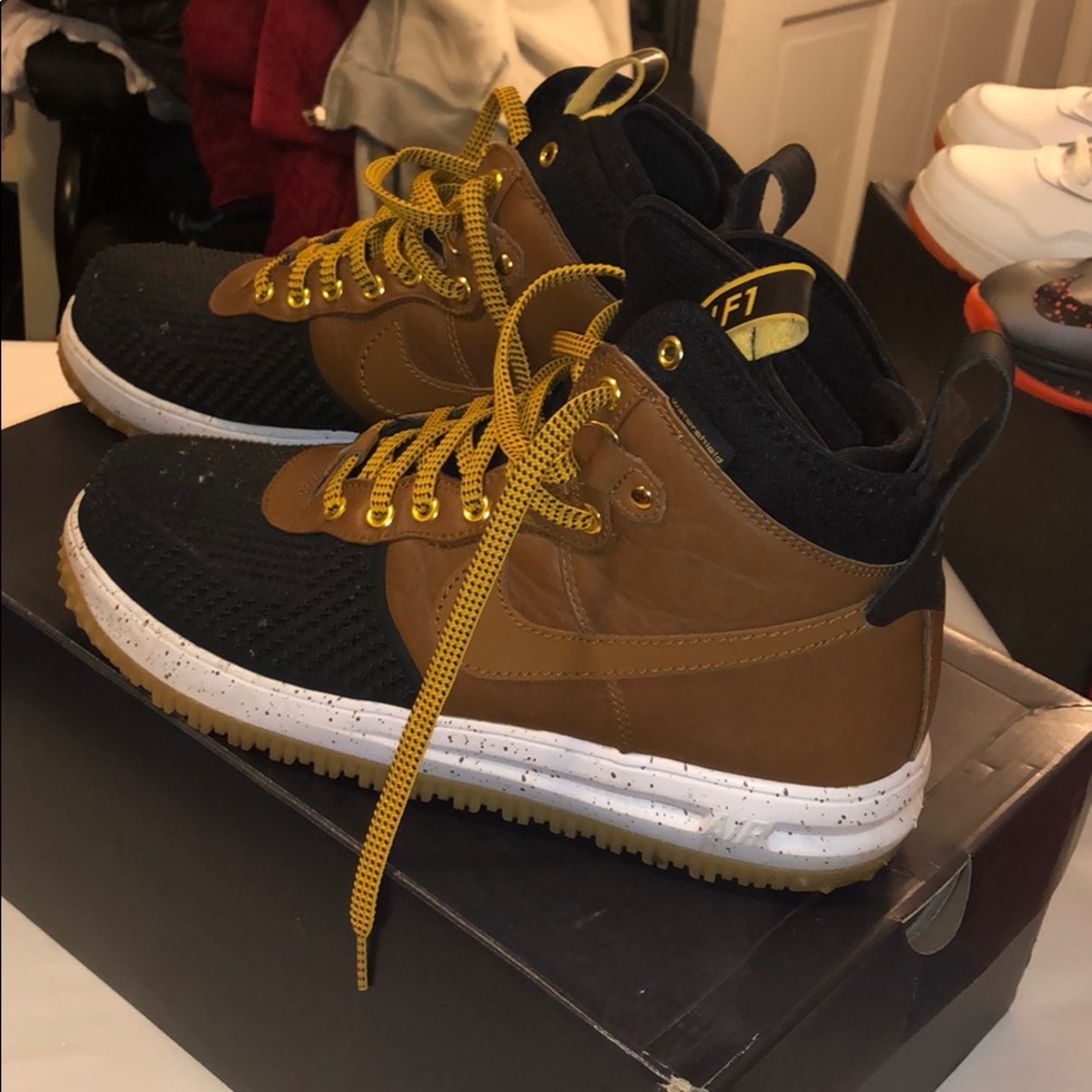 Nike duck boots